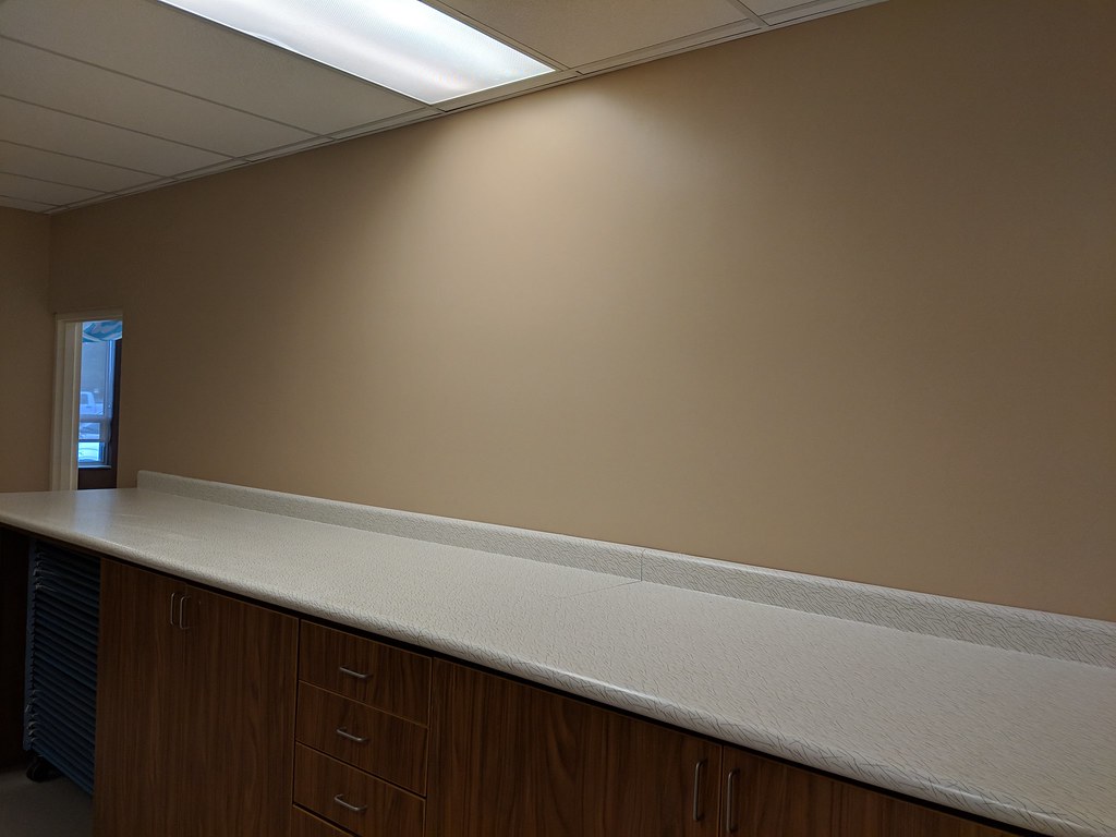 Freshly Painted Walls Look how sharp these newly painted w… Flickr