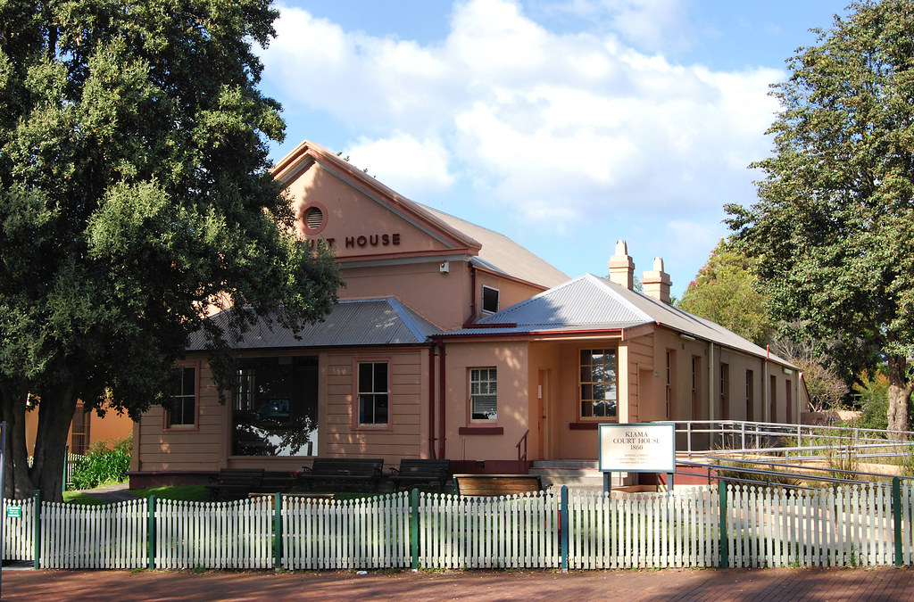 Court House, Kiama, NSW. 3436 Terralong St, Kiama, NSW. Flickr