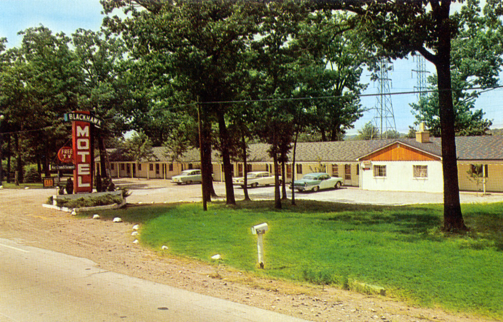 Blackhawk Motel, circa 1962 The Pines, Indiana Blackhawk… Flickr