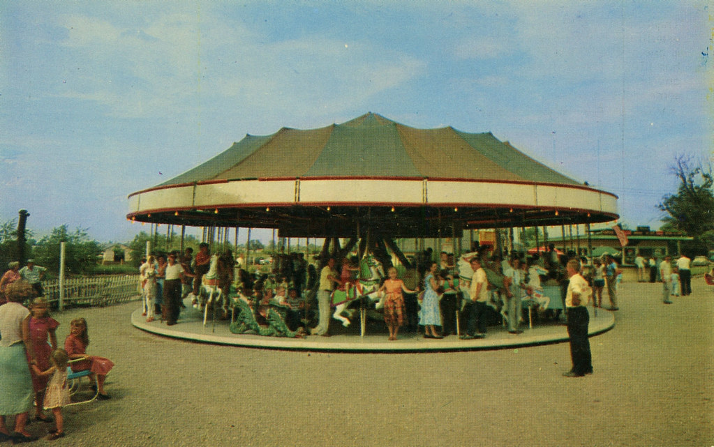 MerryGoRound at Sauzer's Kiddieland, circa 1965 Schere… Flickr