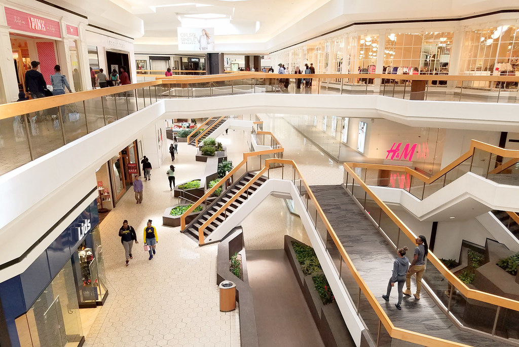 Fairlane Town Center Dearborn, MI Looking upon the multi… Flickr