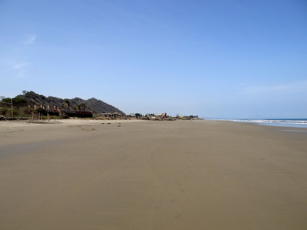 Playa Punta bikini San Clemente Manabí Sucre Manabí Ecuado… Oscar