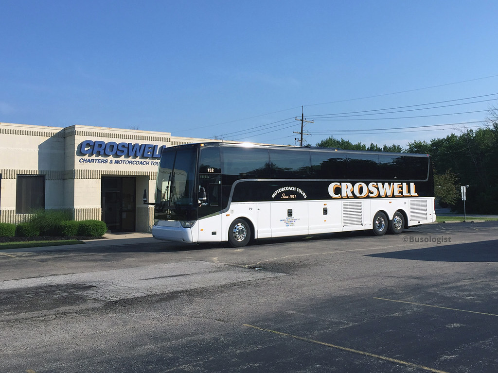 Croswell VIP Motorcoach Services Van Hool TX45 at the Cro… Flickr