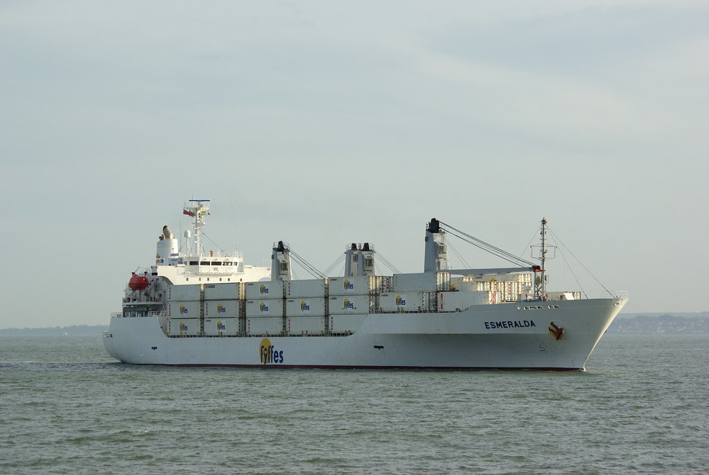 Fyffes Banana Ship Esmeralda Cargo boat slips along the … Flickr