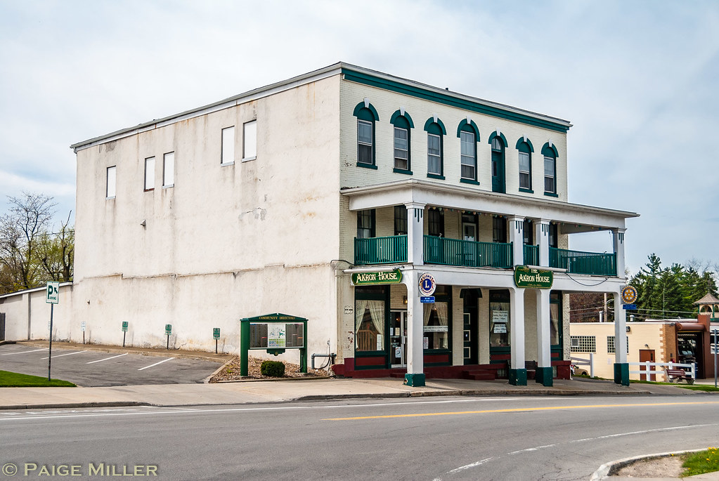 Akron, NY The Akron House, hotel and saloon, building date… Flickr