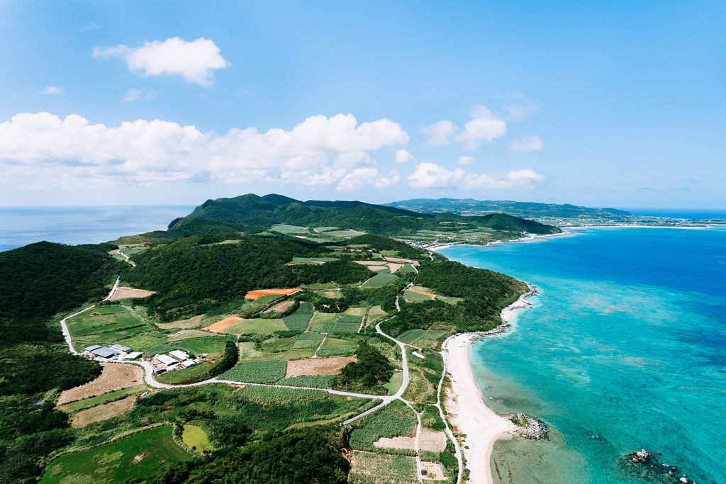 Okinawa coral island aerial, Kume Island, Japan Kume Islan… Flickr