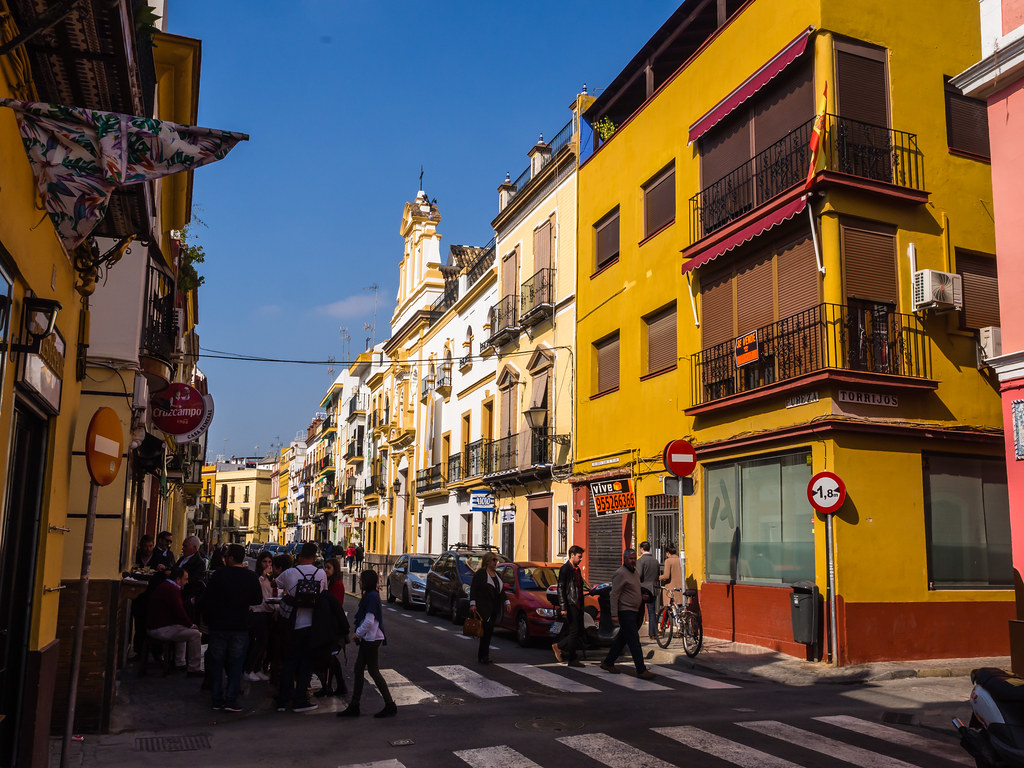 Calle Pureza in Triana Triana is a neighborhood in Seville… Flickr