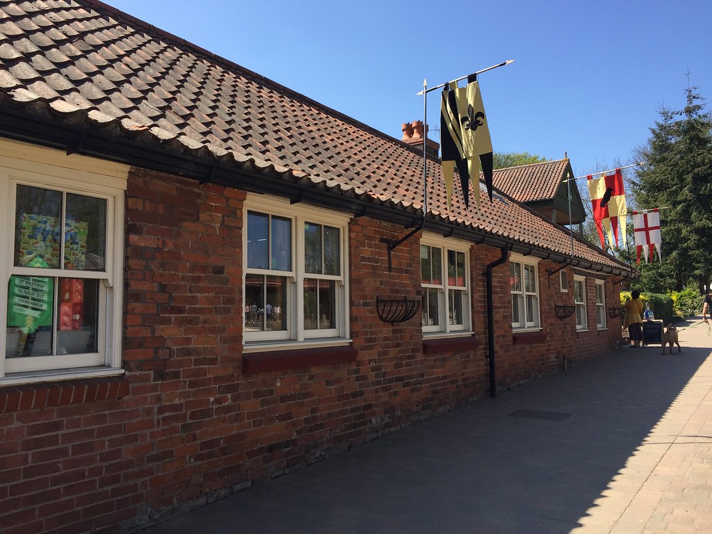 IMG_2152 Sherwood forest arts and craft centre trip Easter… Flickr