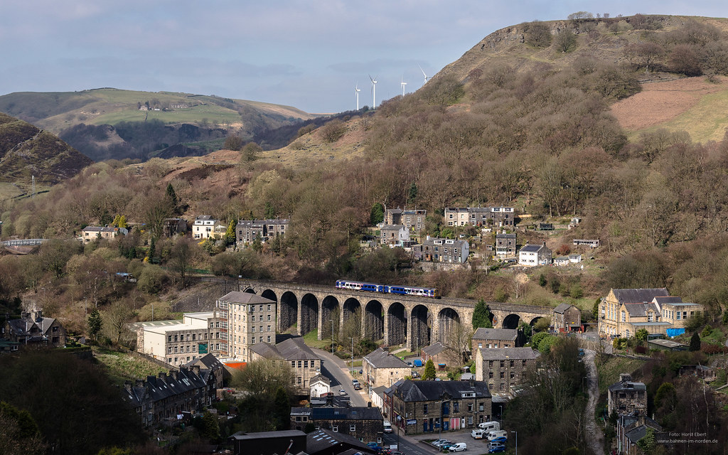 Lydgate Viaduct NT 158 (1B24 10.47 Preston York) passing… Flickr