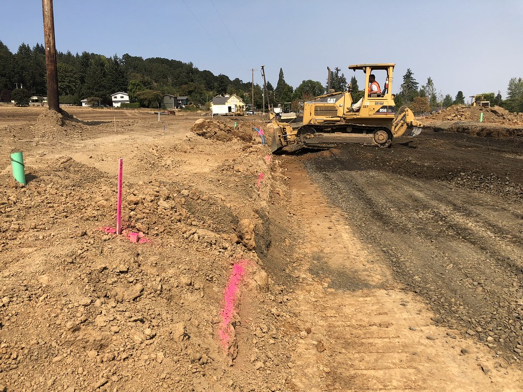 Red Hills Estates_Monroe, Oregon NSP rocking the new roads… Flickr