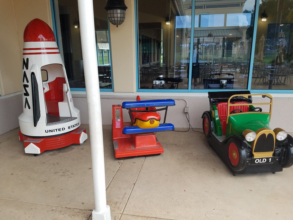 Ellenton Premium Outlets Kiddie Rides (Ellenton, FL) Flickr