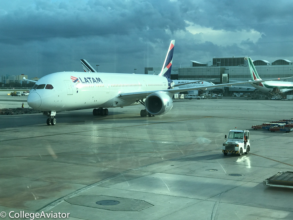 Review of Turkish Airlines flight from Miami to Istanbul in Economy