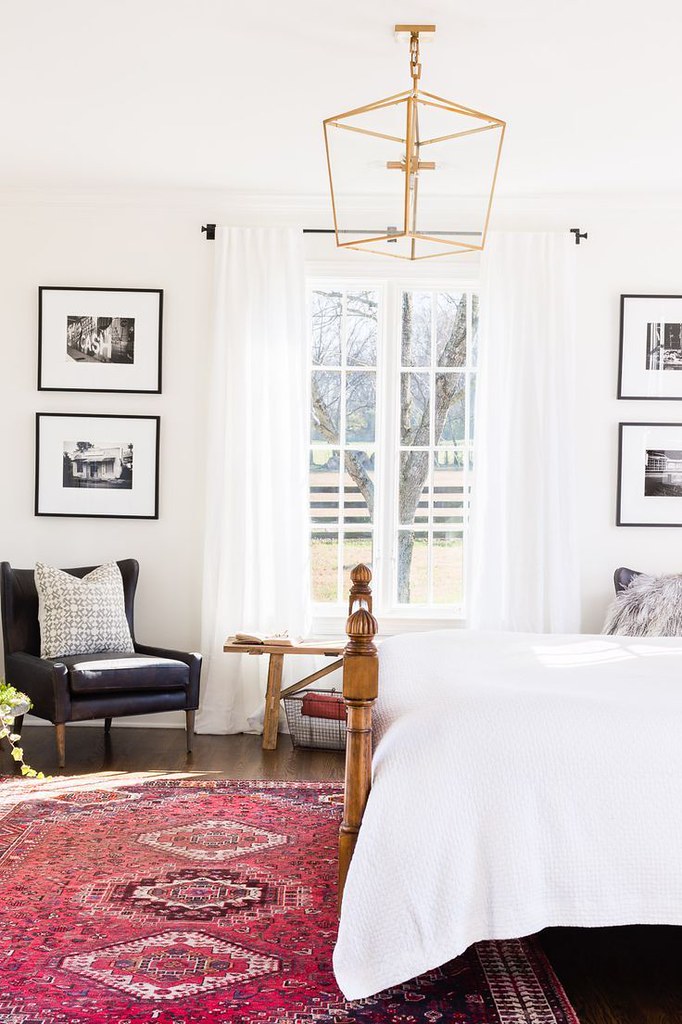 Chairs to put, bedroom via WordPress bit.ly/2W6ajYy Flickr