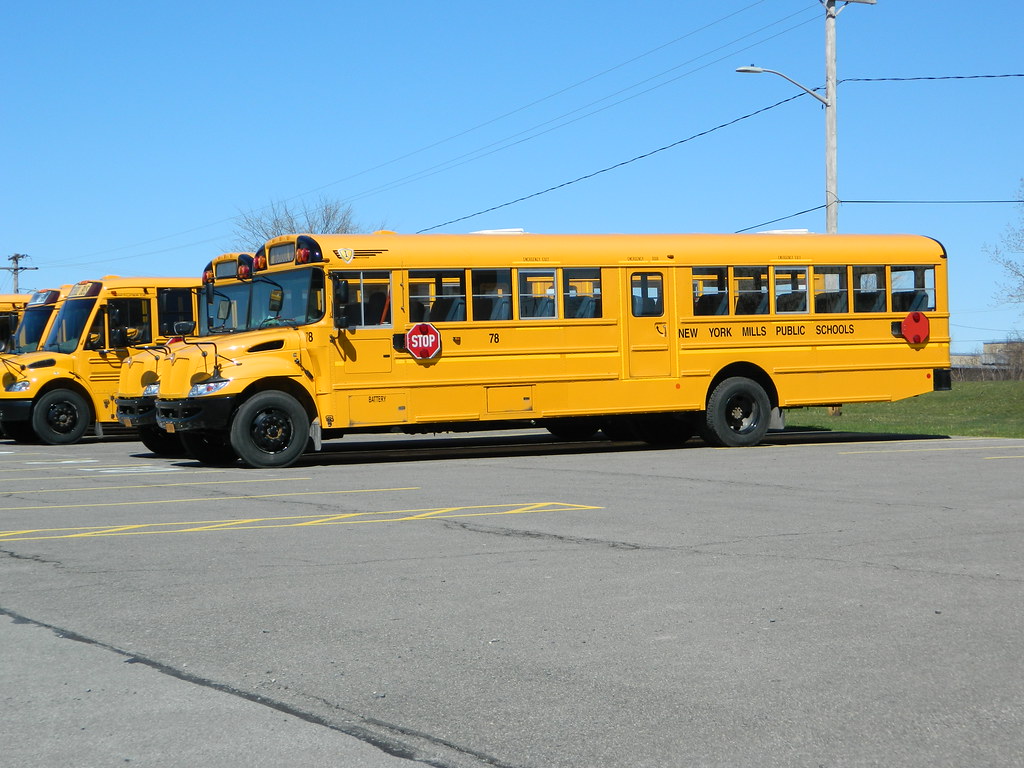 New York Mills Public Schools 78 Bus lot New York Mills,… Flickr
