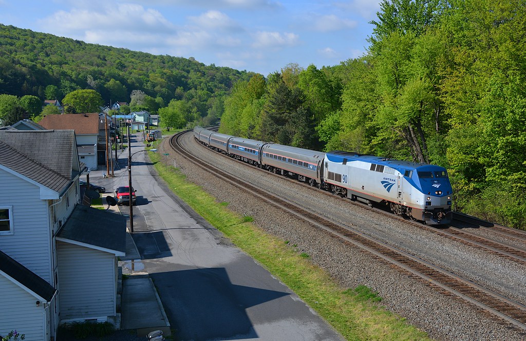The Morning Run. Lilly, PA Amtrak 90 leads the Pennsylvani… Flickr