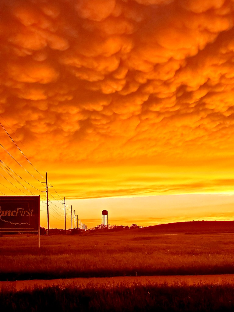 Buttermilk Sky.. lillypotpie Flickr