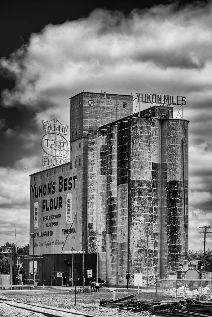 Yukon Flour Mill Main Street, Yukon, OK. 2019 Thomas Tucker Flickr