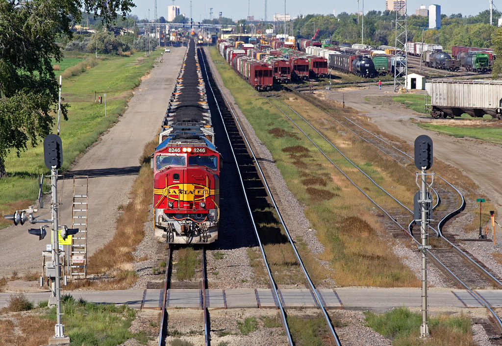 BNSF 8246 Dilworth 9 Sep 06 BNSF 8246 is on the point of a… Flickr