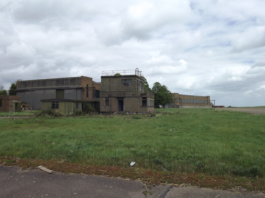 WWI, RAF West Raynham Airfield Built between 1938 and 1939… Flickr