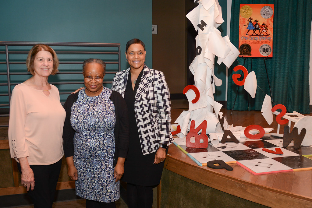 2019 Anne V. Zarrow Award for Young Readers' Literature Flickr