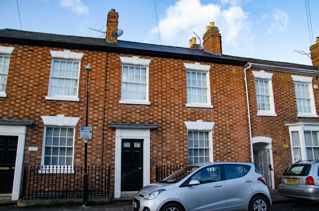 College Street, StratfordUponAvon42.jpg Edward Kendal Flickr