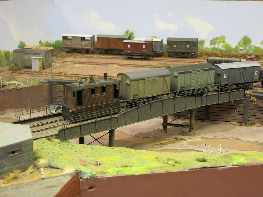 Haywards Heath Model Rail Exhibition 2019 Crossing The Ba… Flickr