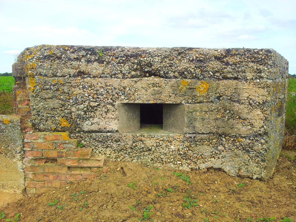 WWII FW3/22 Type22 Pillbox, Mill Lane, St James South Elm… Flickr