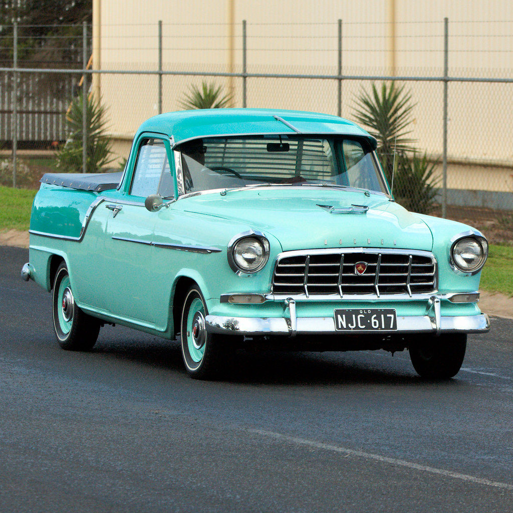 DAVID HACK CLASSIC CAR AND WARBIRD SHOW Toowoomba Airport … Flickr