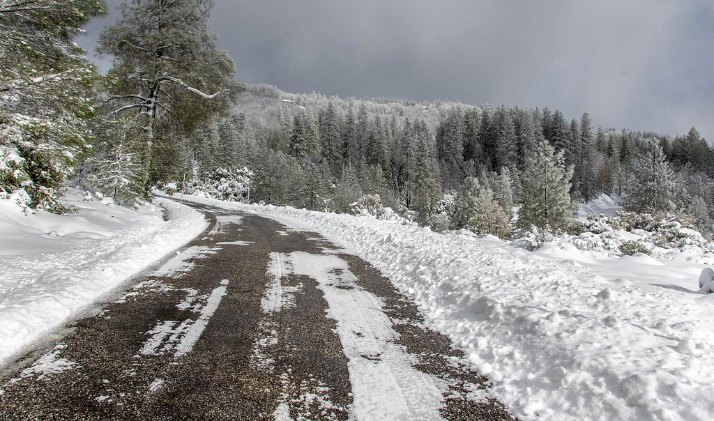 Casa Loma Rd Alta The road by the American River overloo… Mike