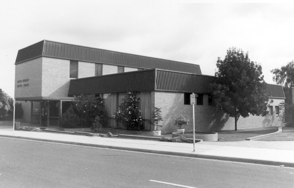 Mount Waverley Branch Library, 1976 a photo on Flickriver