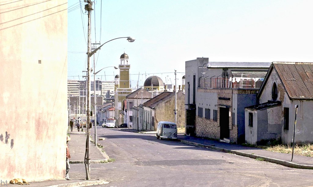 Muir Street Mosque Situated between Selkirk and Chapel Str… HiltonT Flickr