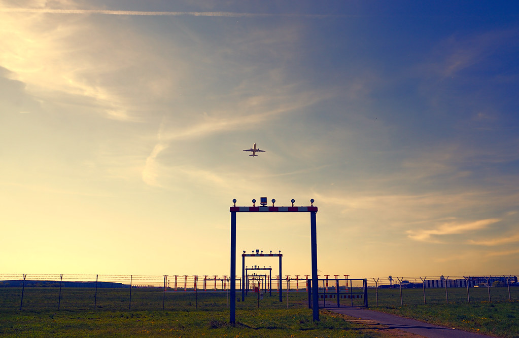Take off 09R Abflug vom Flughafen HannoverLangenhagen, St… Flickr