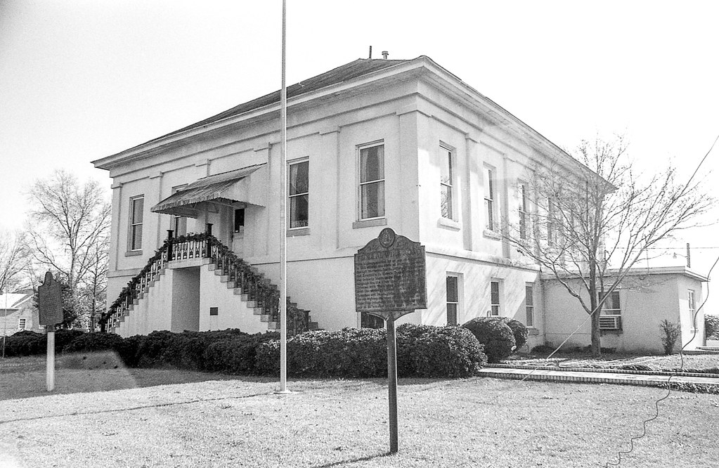 Old Crawford County Court House Knoxville, GA 1993 Neal Wellons