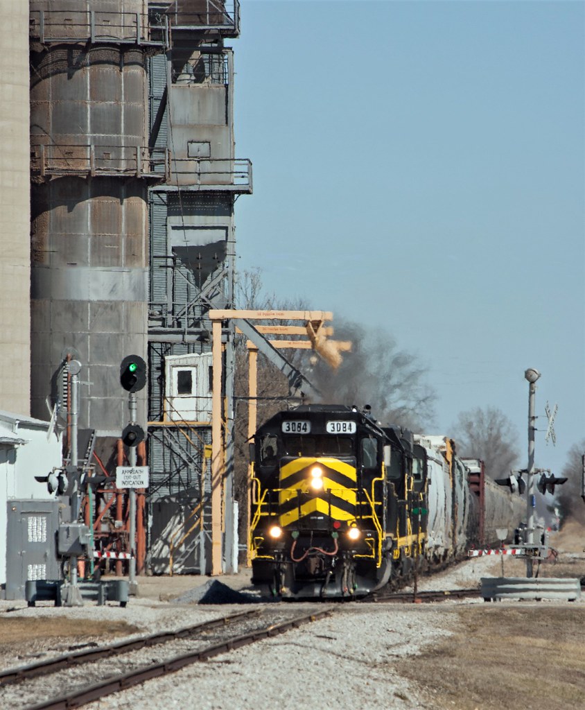 Clear at Edon The passing track at Edon, Ohio on the India… Flickr