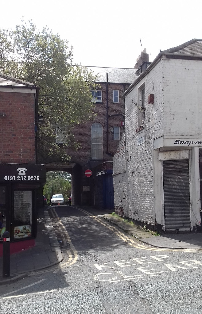 Westgate Road Greenfield Place and arch trough to Swineb… Flickr