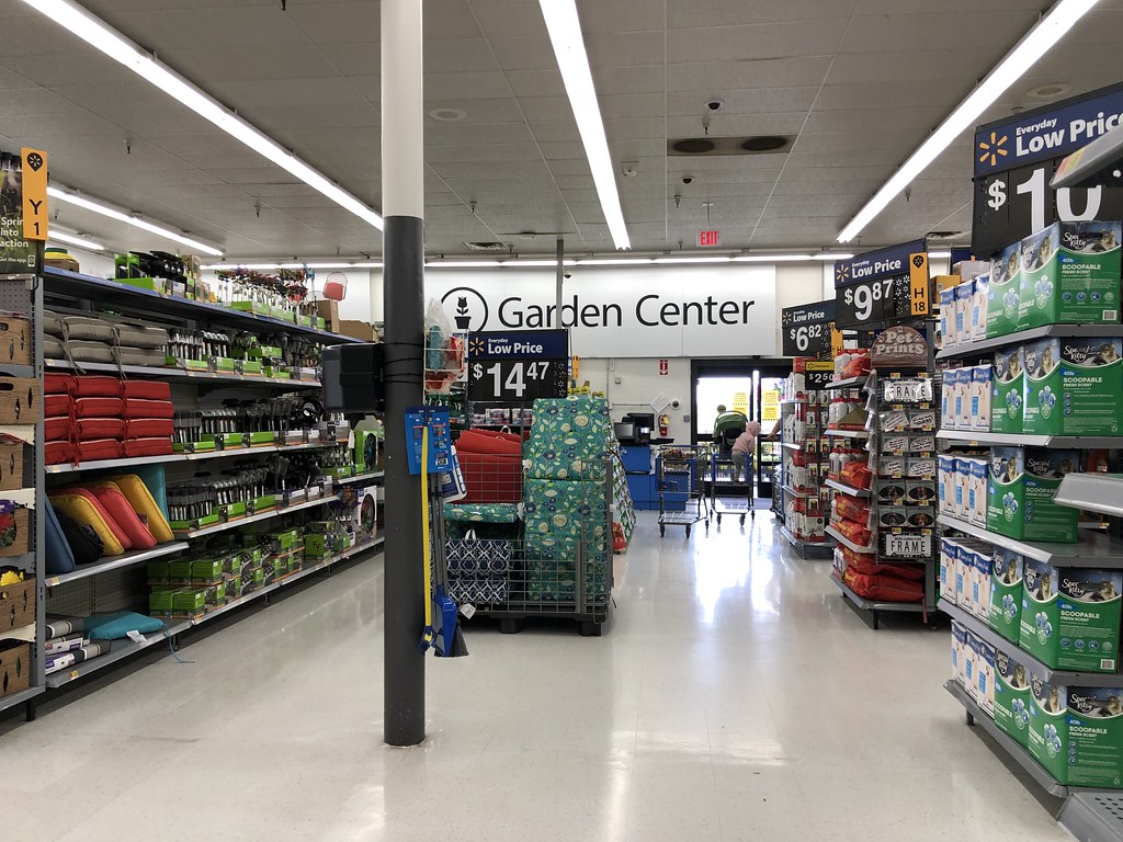 WalMart Higginsville, Missouri Seasonal Nathan Bush Flickr