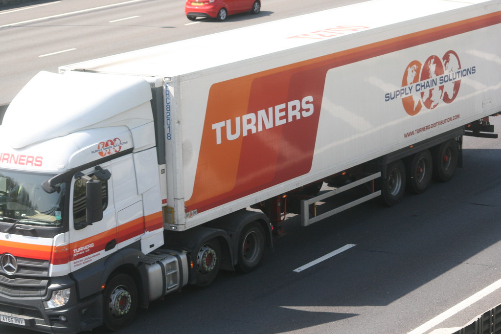 TURNERS OF SOHAM AY65RNV (BICKER) M25 STAPLEFORD ABBOTTS Flickr