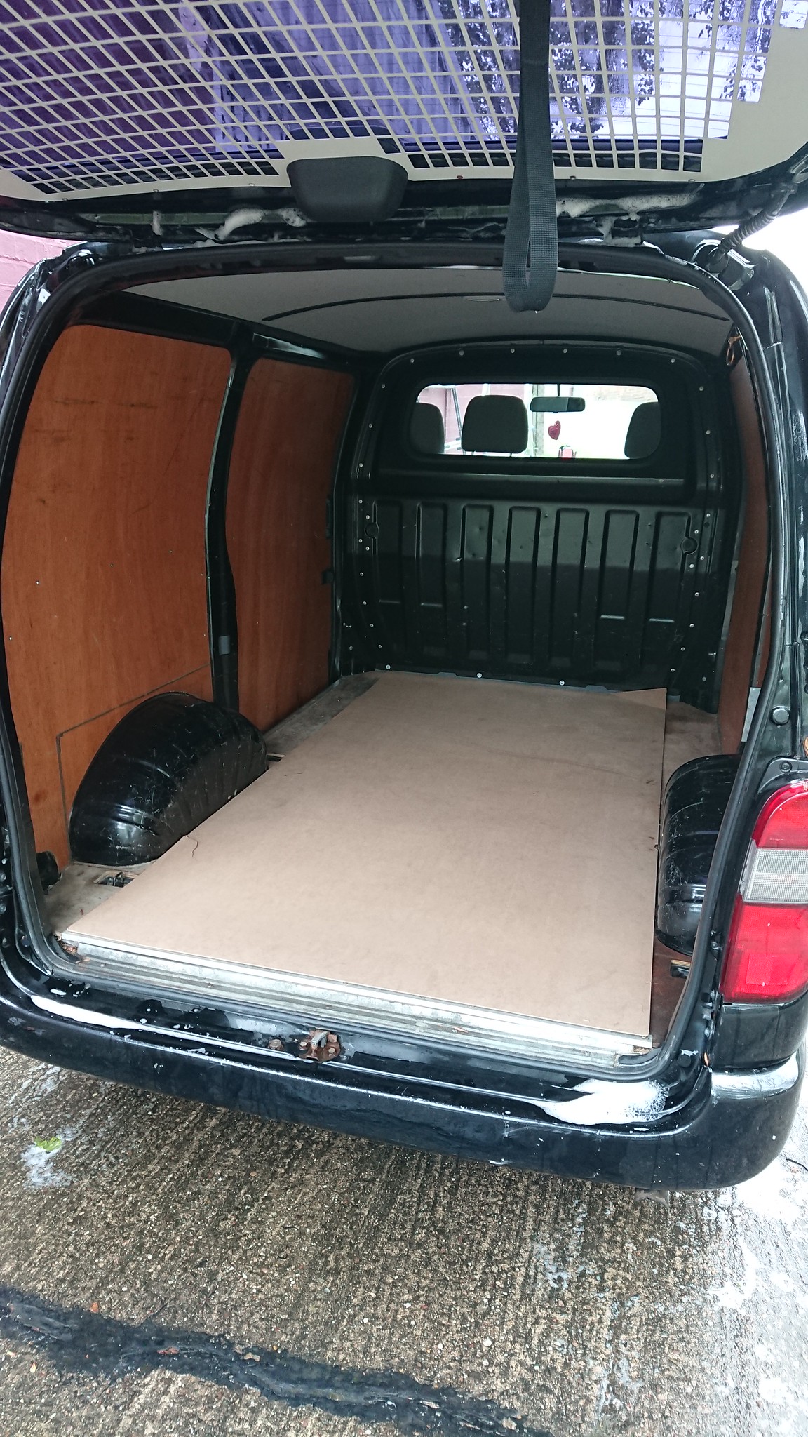 Any small vans that'll take an 8x4 sheet? Singletrack Magazine
