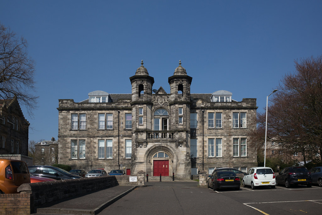 Former Lauder College, Dunfermline By renowned practice H … Flickr
