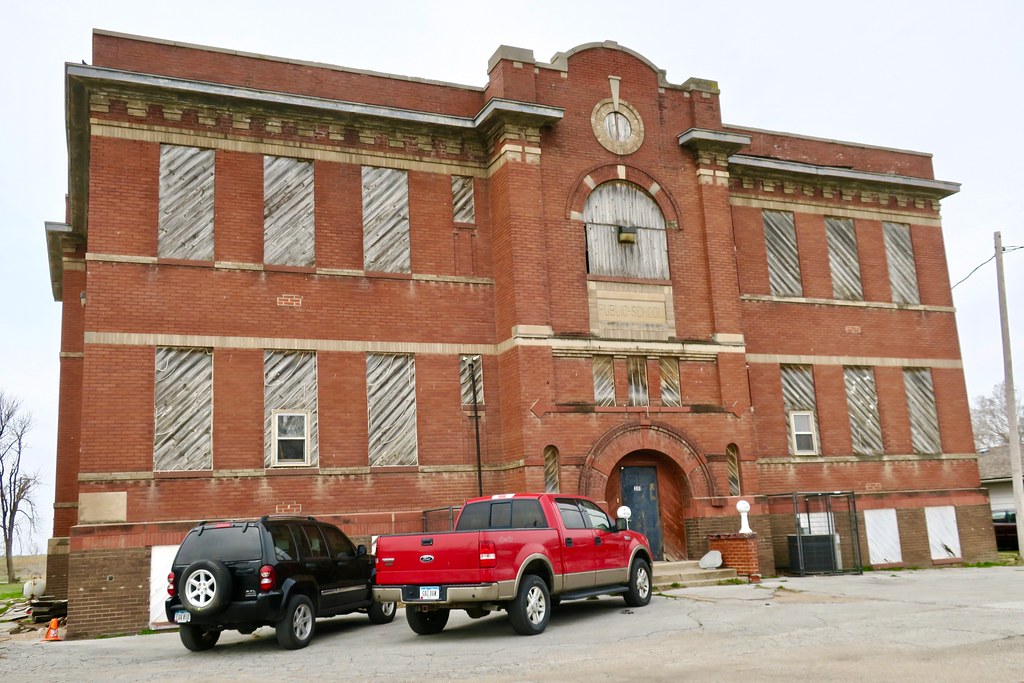 Public School Building, Pacific Junction, IA Former public… Flickr