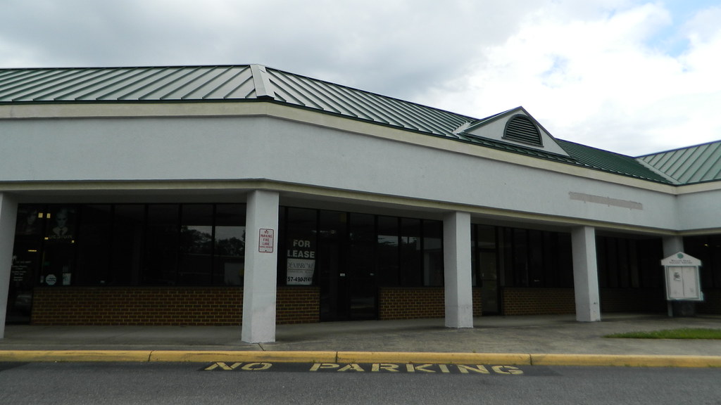 Willow Oaks Village Square stores (closed) Check n' Go (cl… Flickr