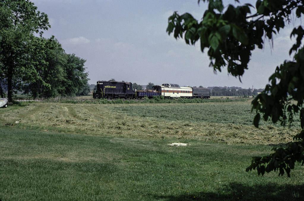 Glade Road A Maryland Midland Railway excursion approaches… Flickr