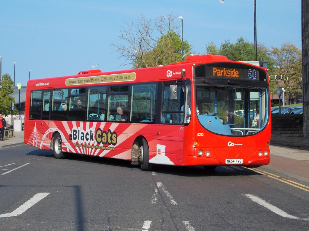 5212NK54NVG_Sunderland_60 5212 (NK54NVG) is seen leaving … Flickr