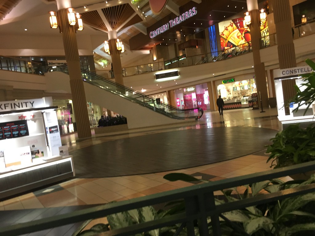 Stratford Square MallBloomingdale, Illinois Stratford Squ… Flickr