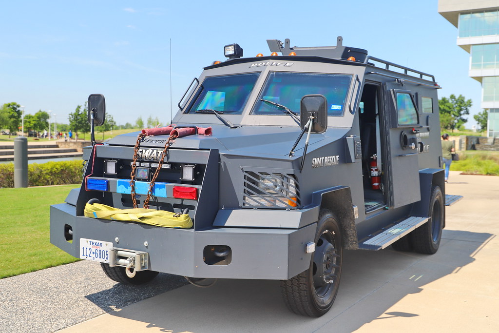 SWAT Police in Grand Prairie TX 28.4.2019 0140 Car Show in… Flickr