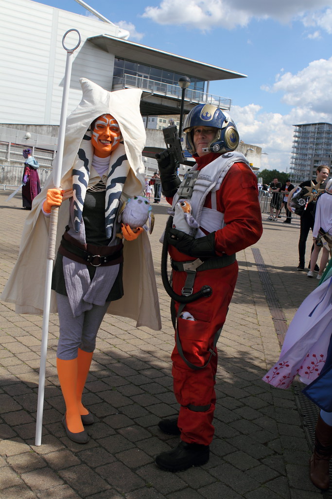 Ahsoka Tano and XWing Pilot NekoJoe Flickr