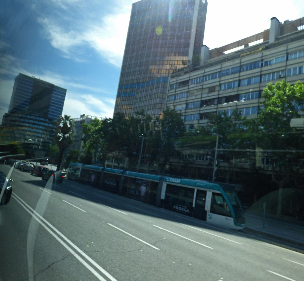 Avinguda Diagonal, Barcelona Tram near Francesc Macià Flickr