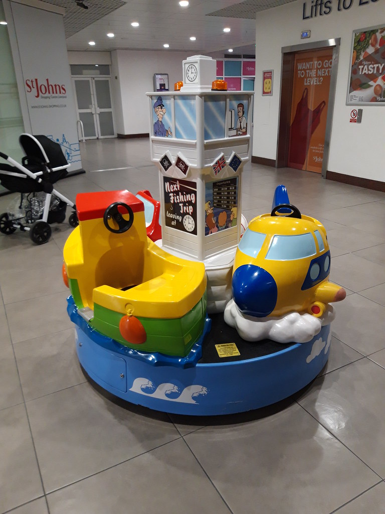Jolly Roger Land, Sea & Air Carousel Kiddie Ride at St. Jo… Flickr