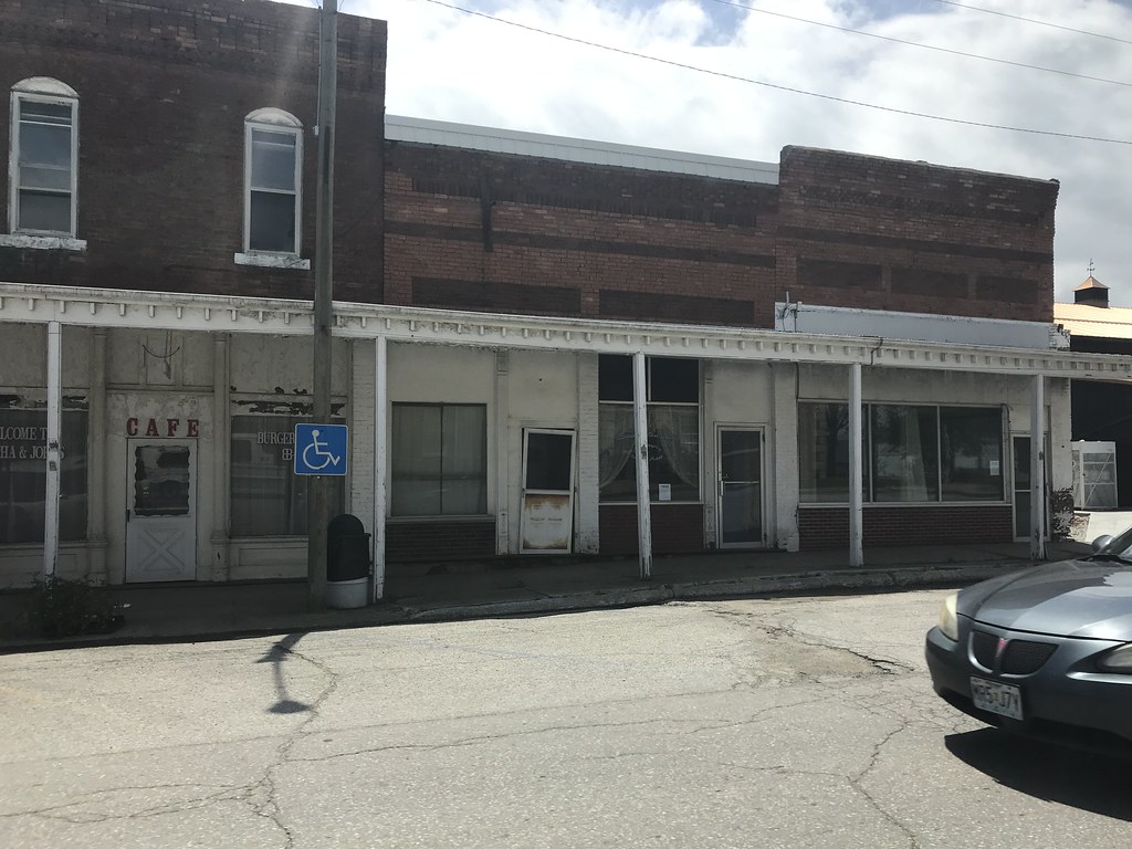 Lancaster Mo buildings JayT2023 Flickr