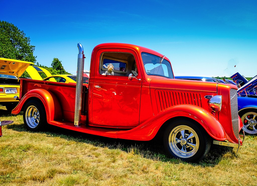 Jamestown auto pick up JAMESTOWN, Ri 2017 StephenM52 Flickr